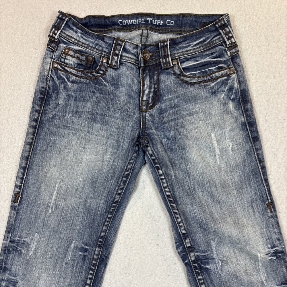 Cowgirl Tuff Cuffed Capri Distressed Jeans Flap Pocket Embroidered Women 25 - Picture 3 of 9